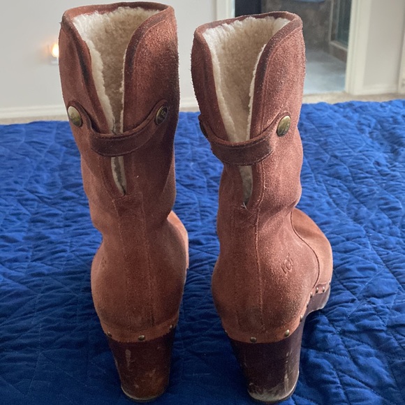 Ugg fold over booties - Picture 2 of 5